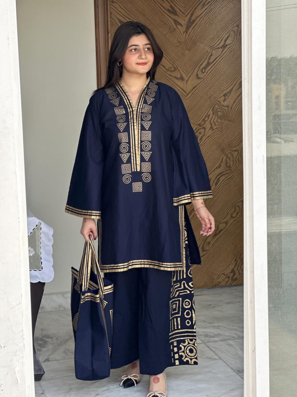 Stylish Bag Two Piece Suit - Image 2