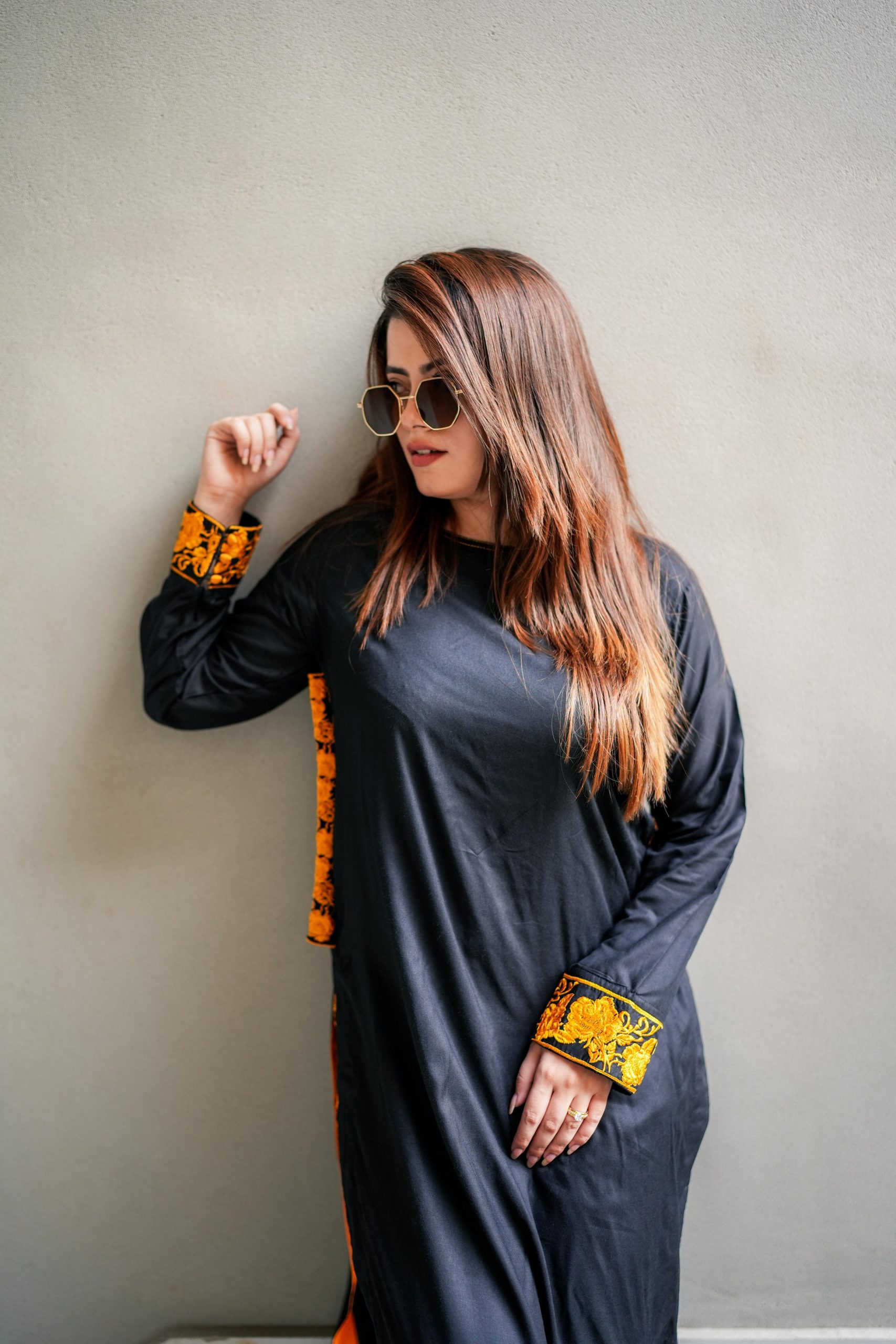 Golden Embroidery Plazzoo 2PC - Image 2